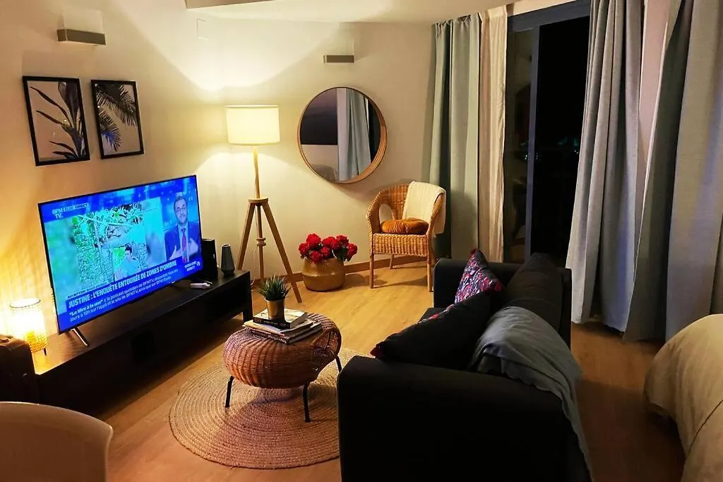 Appartamento Cozy Renovated Studio Located In Centre Of Benalmadena And Puerto Marina